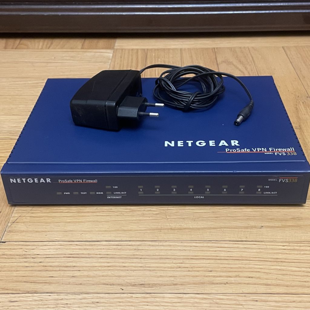 Роутер Комутатор свитч 8 портів Netgear FVS338 - фото фото фото 1