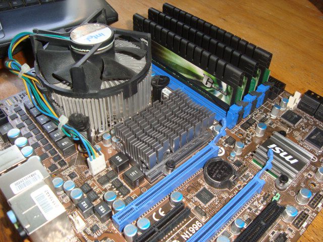 MSI x58M MS-7593 сокет 1366, Xeon X5650, 12GB DDR3 - фото фото фото 0