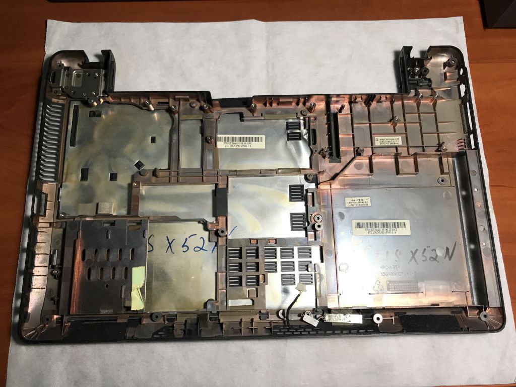 ASUS X52N низ корпуса (дно) - фото фото фото 0