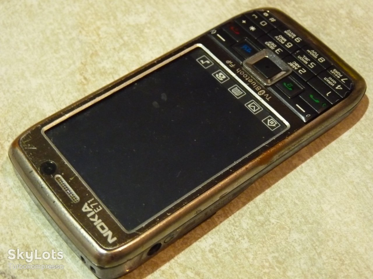 Мобильный телефон Nokia Е71   (Китай) - фото фото фото 3