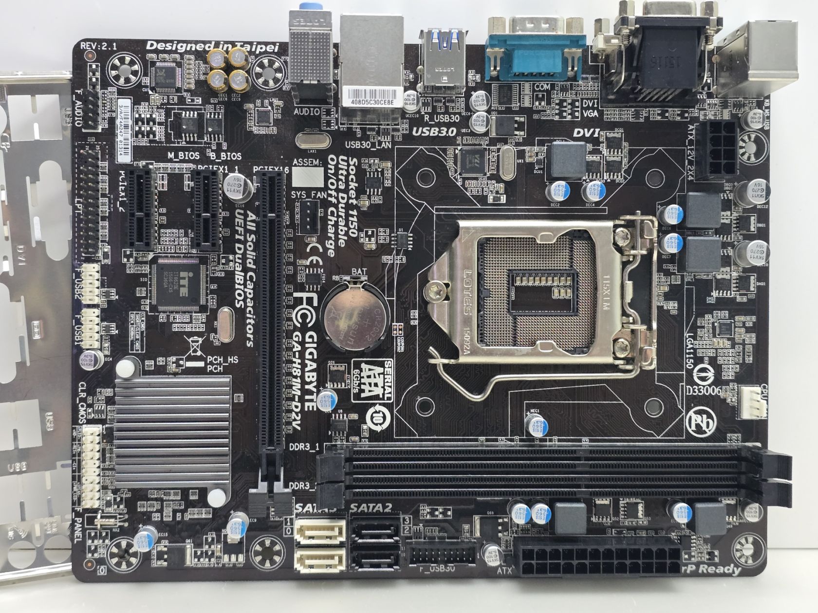 Материнська плата Gigabyte GA-H81M-D2V   (Socket 1150,HDMI,DDR3,б/у) - фото фото фото 0