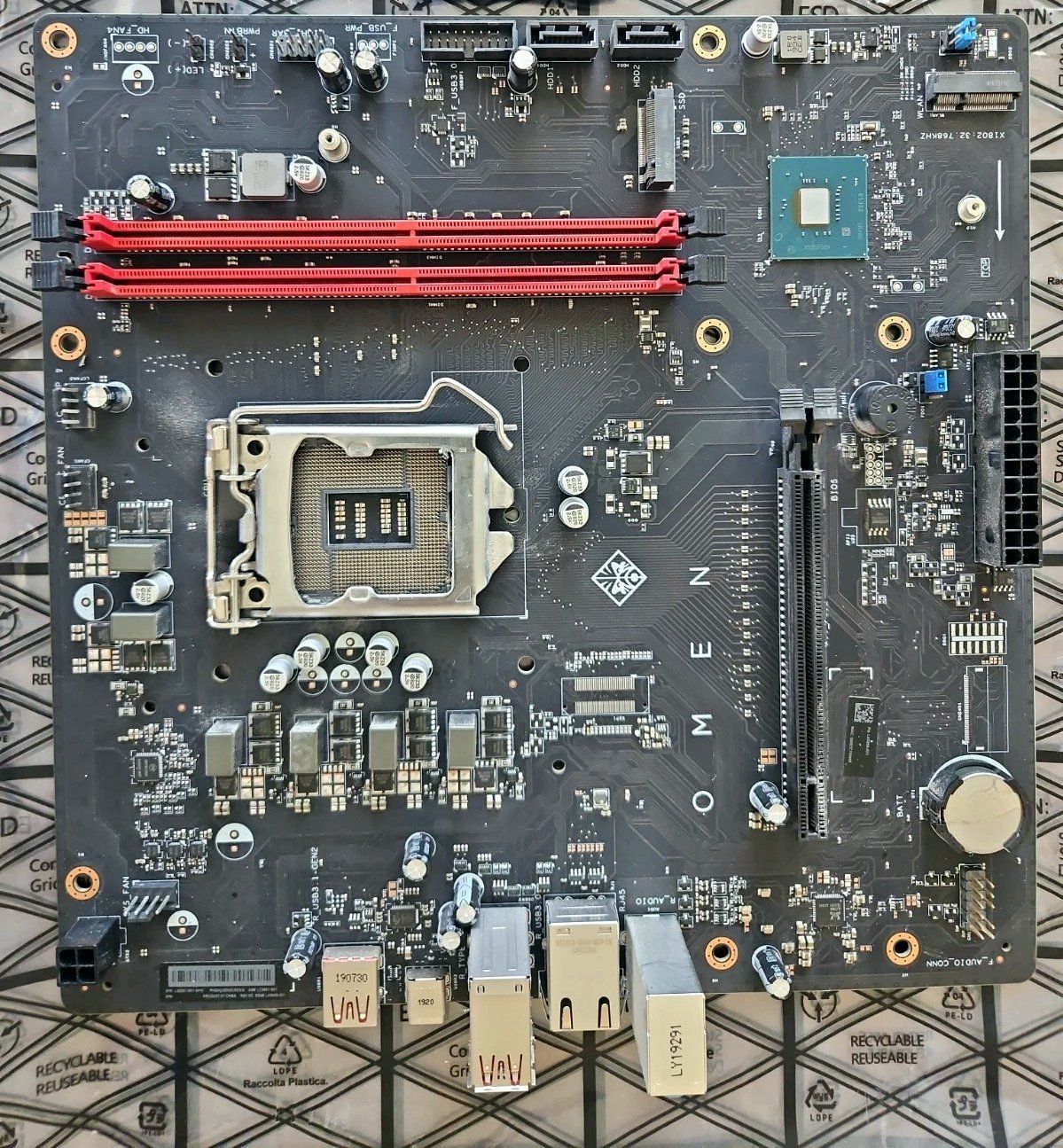 Материнська плата L23867-001 Intel H370 для HP Omen Obelisk 875 LGA1151 v2 - фото фото фото 0