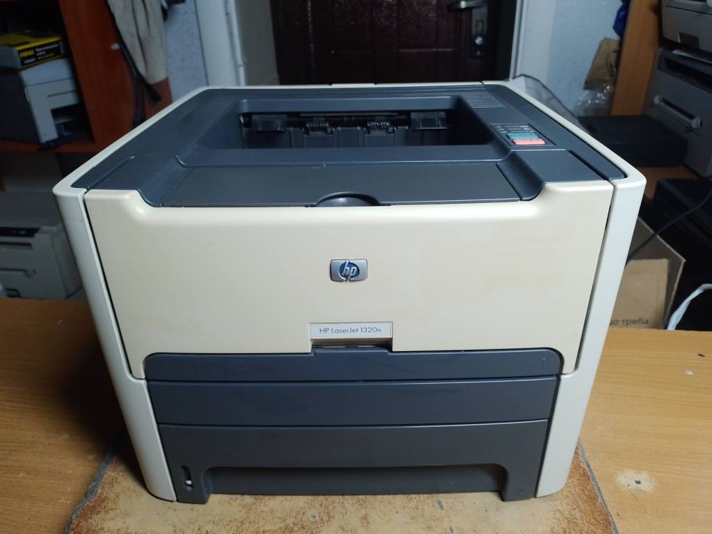 Лазерный принтер HP LaserJet 1320n с двусторонней печатью и сетью - фото фото фото 0