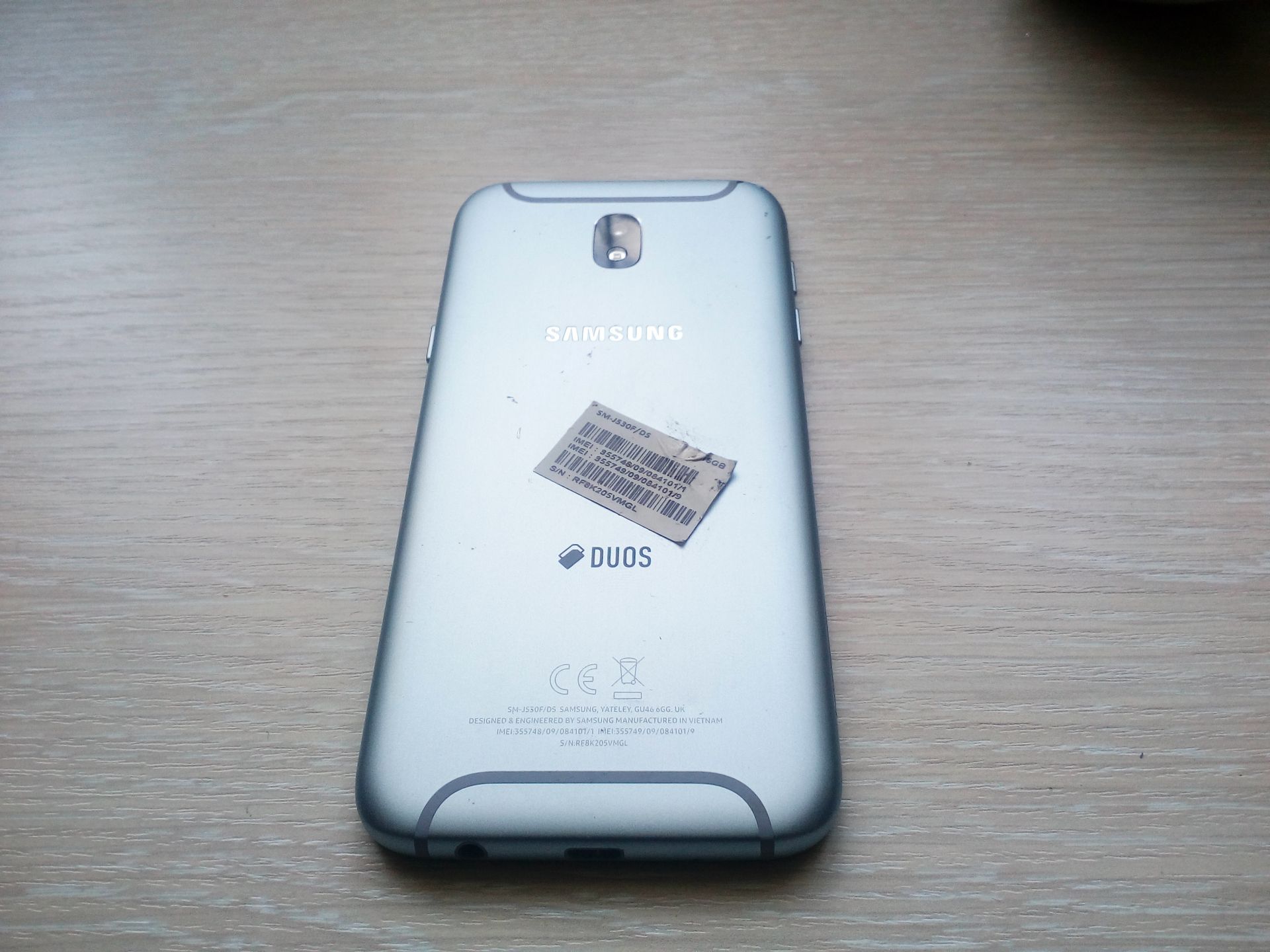 Телефон Samsung Galaxy J5 2017       (SM-J530F) - фото фото фото 1
