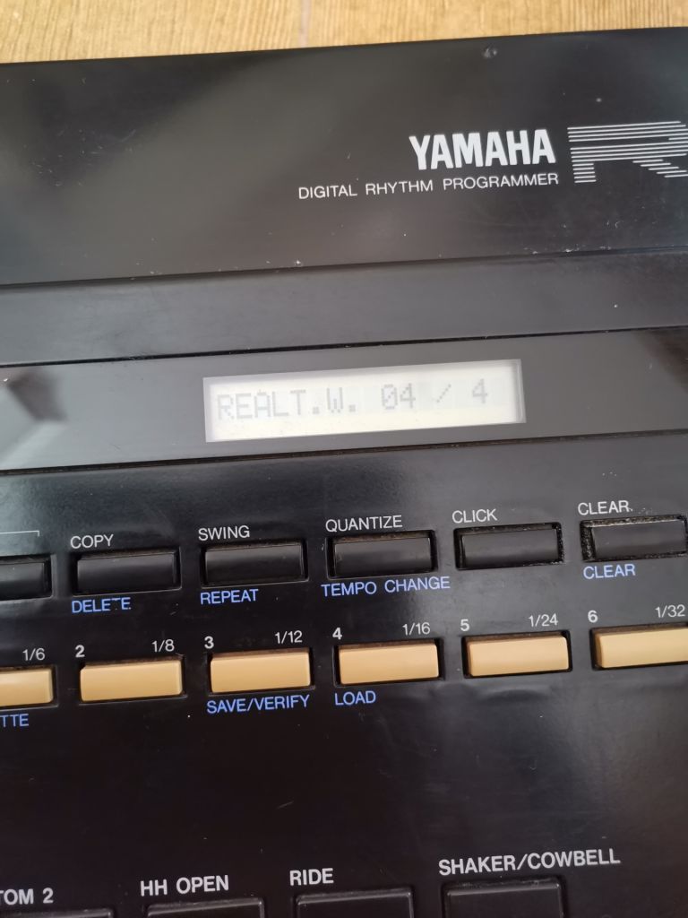 Ритм бокс драм машина Yamaha RX-15 Digital Rhythm Programmer - фото фото фото 3