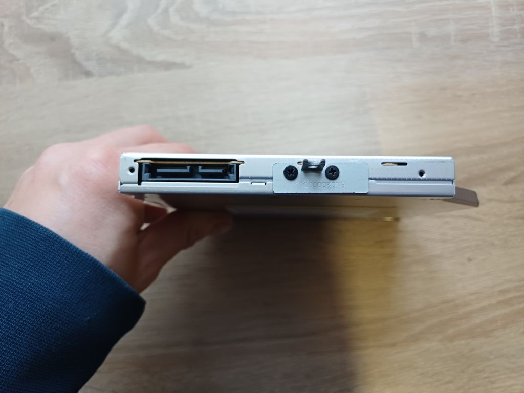 DVD ноутбука Lenovo IdeaPad Y570 - фото фото фото 3