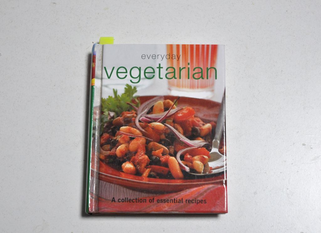 Vegetarian : A collection of essential recipes - фото фото фото 0