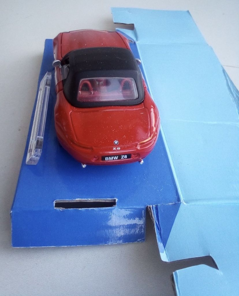 Hongwell BMW  Z8 Roadster 1:43 Cararama - фото фото фото 4