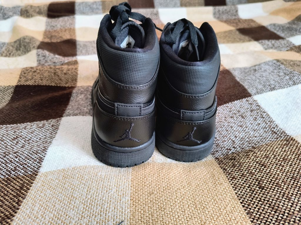 Кросівки Jordan 1 Retro Mid Black - фото фото фото 4