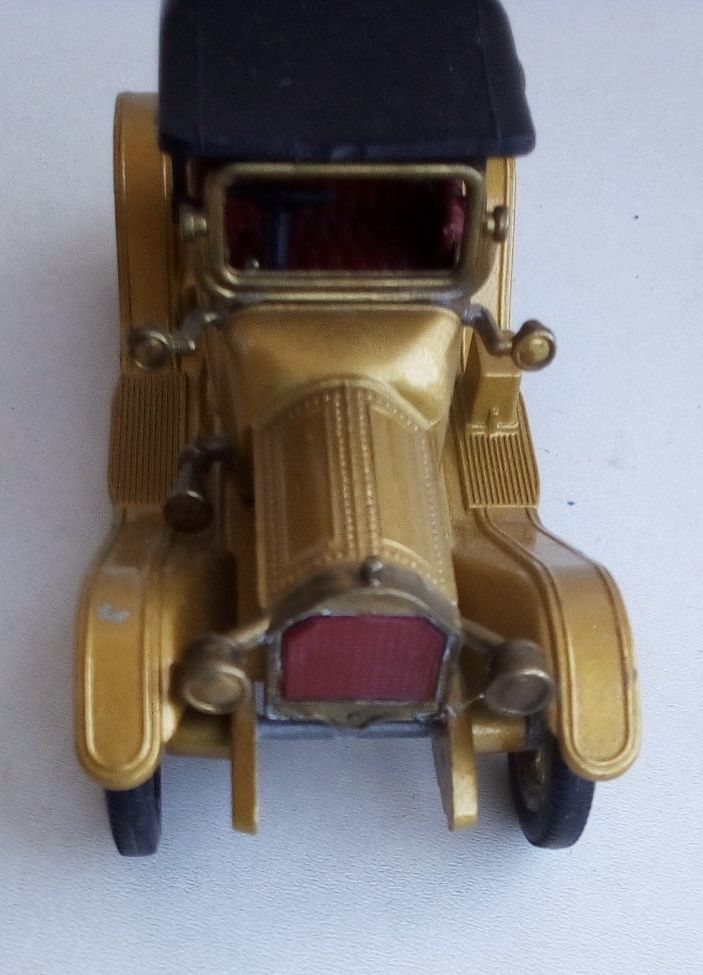 1913 Cadillac by Matchbox - фото фото фото 1