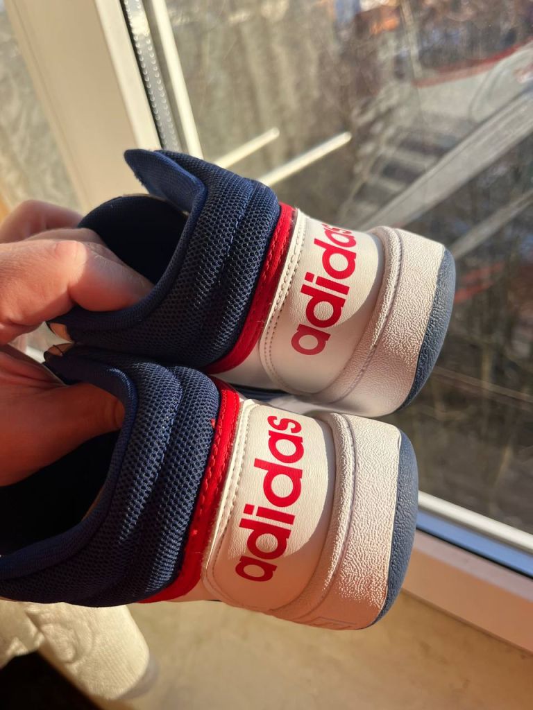 Кросівки Adidas Hoops Mid дитячі.35 розмір, 21,5 устілка. - фото фото фото 7