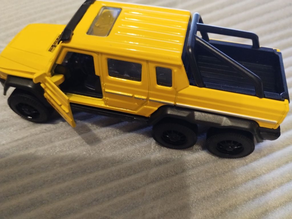 Іграшкова металева машинка, колекційна модель внедорожника Mercedes-Benz G63 AMG 6x6 ,  розмір 1/32 - фото фото фото 9