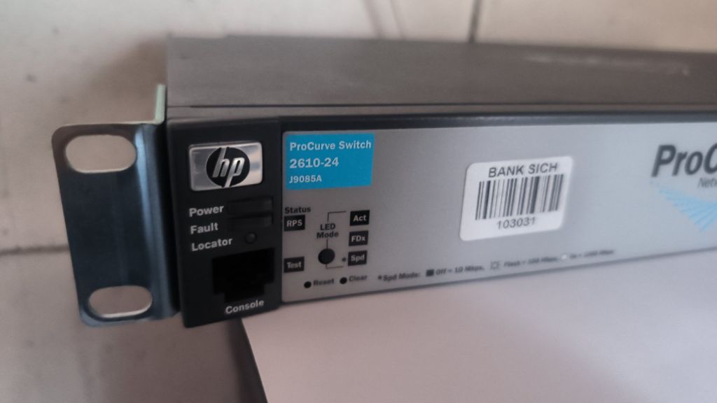 Cвітч комутатор HP 2610-24G J9085A ProCurve - фото фото фото 1