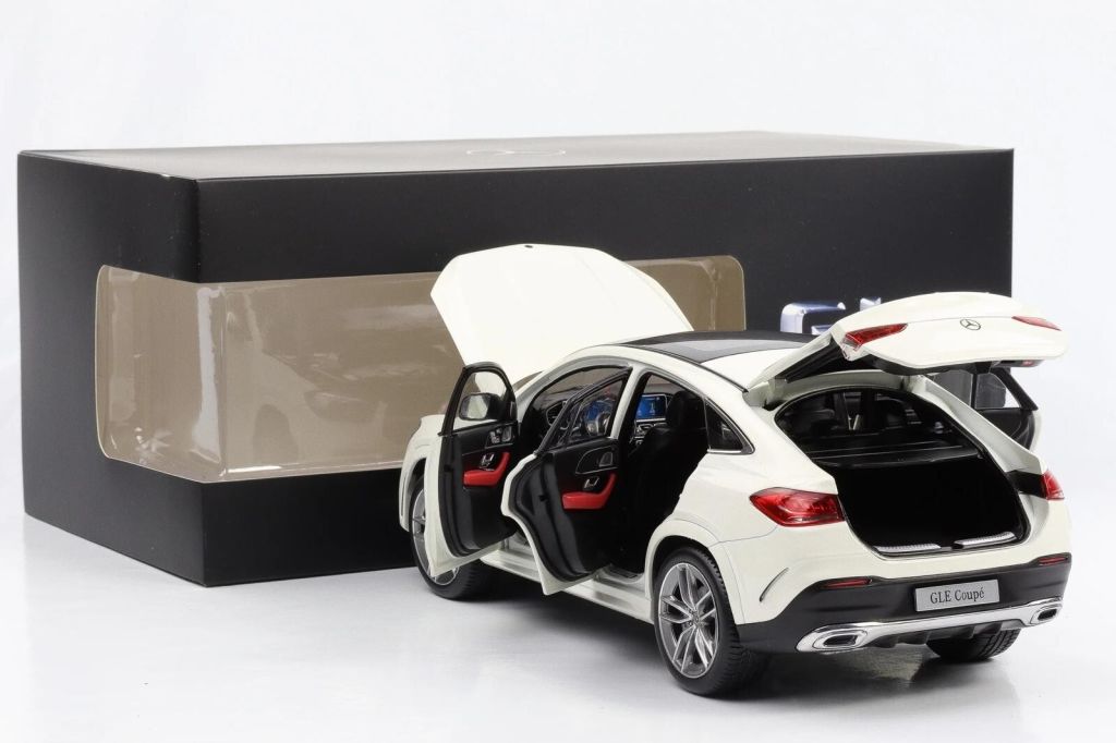 iScale 1:18 Mercedes-Benz GLE Coupe  (C167) designo diamond white bright - фото фото фото 2