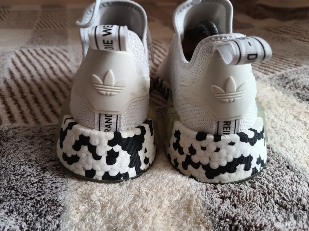 Кросівки Adidas Nmd R1 - фото фото фото 3