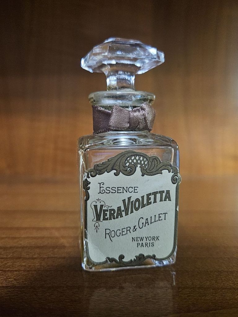 Vera Violetta Roger&amp;Gallet 37,5ml Essence - фото фото фото 3