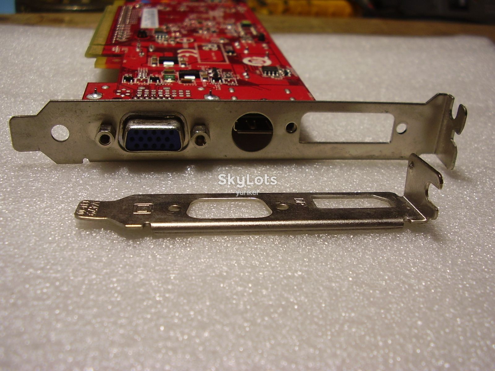 Видеокарта Lenovo GeForce 310 512Mb DDR3 64bit DX10.1 - фото фото фото 2