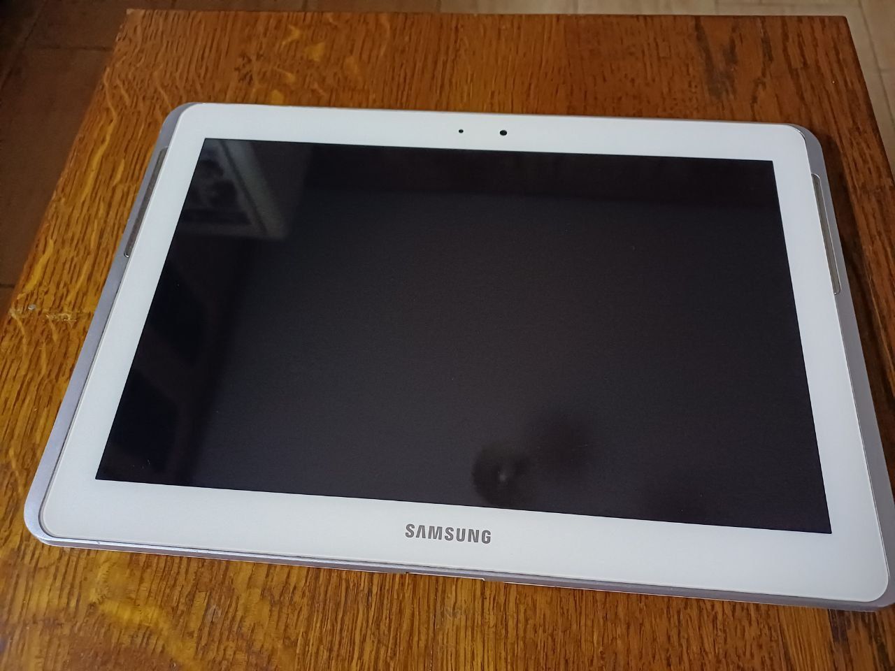 Планшет Samsung Galaxy Tab 2 10.1" 16GB White     (GT-P5110) - фото фото фото 1