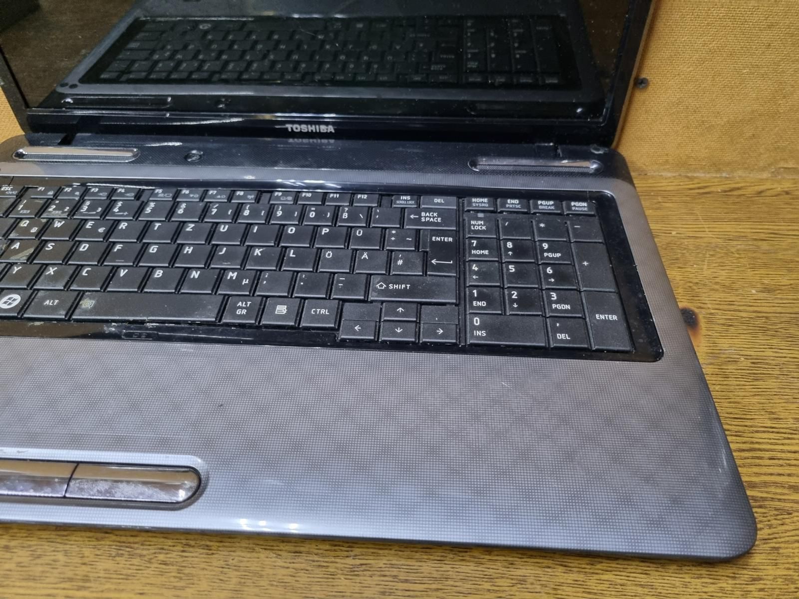 T50 Ноутбук Toshiba L775 - фото фото фото 3
