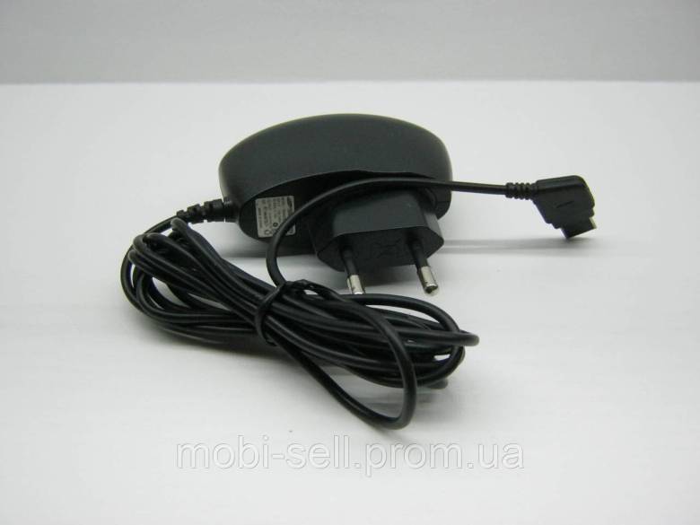 Зарядное устройство Samsung TAD437EBE, 5V/0.7A - фото фото фото 6