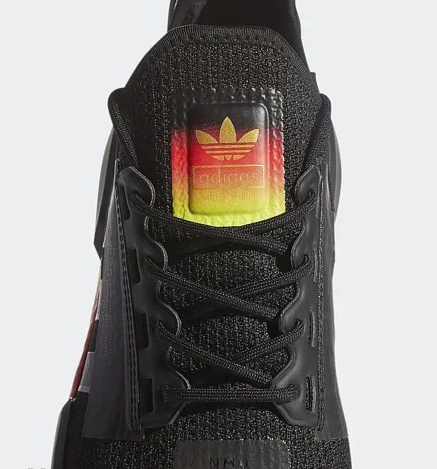 Кроссовки Adidas NMD R1 V2 Munchen  (FY1161) US8.5 - фото фото фото 3