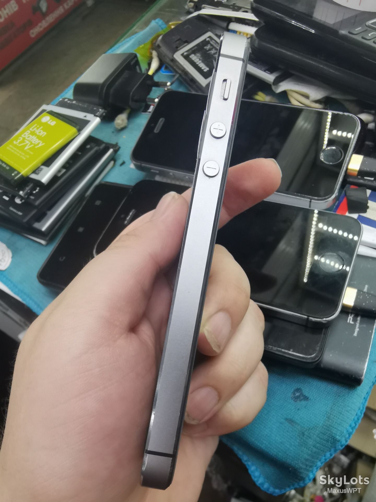 Shop Apple Iphone 5S 32Gb Silver good - фото фото фото 6
