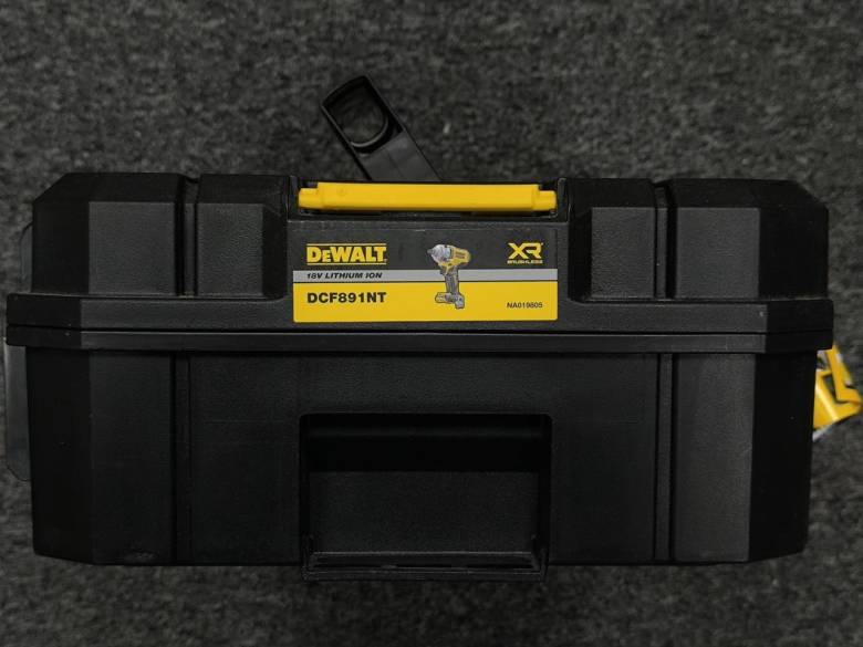 Гайковерт ударный аккумуляторный DeWALT DCF891NT-XJ Новый! - фото фото фото 2