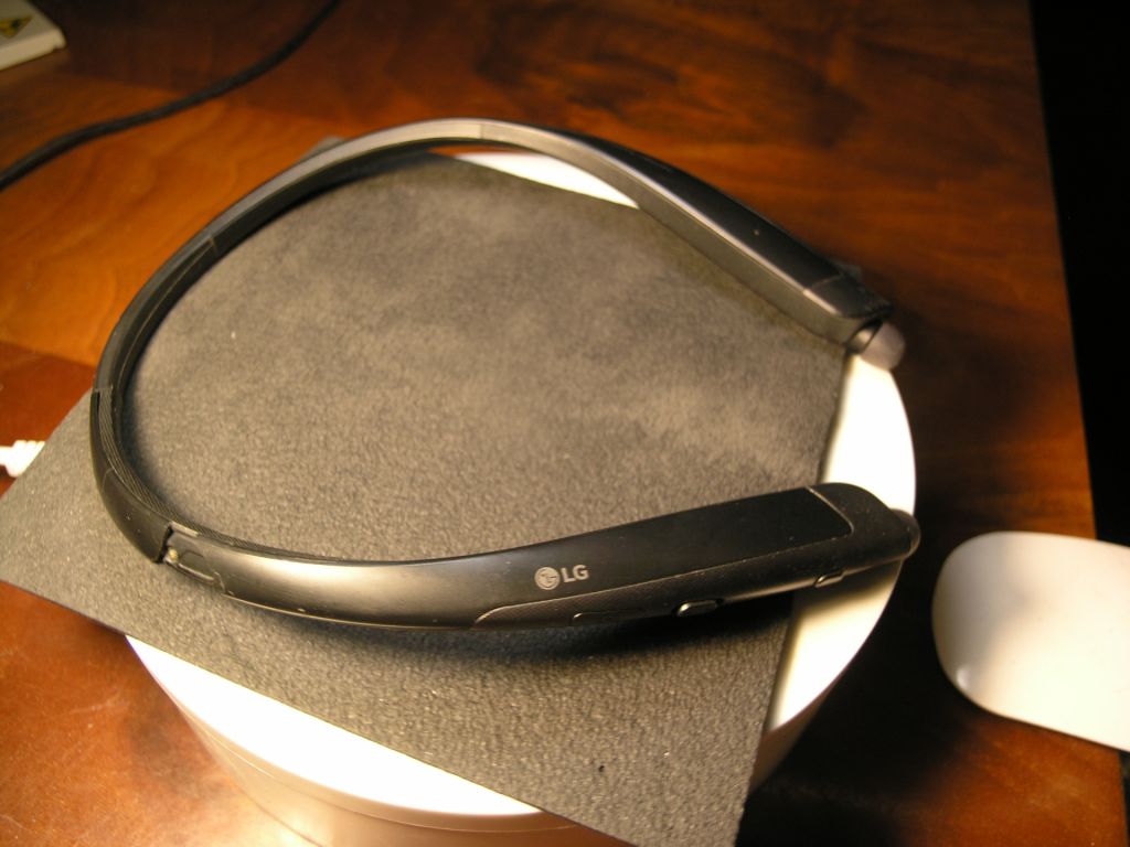 Bluetooth гарнитура Harman Cardon LG Tone HBS-1125 - фото фото фото 1