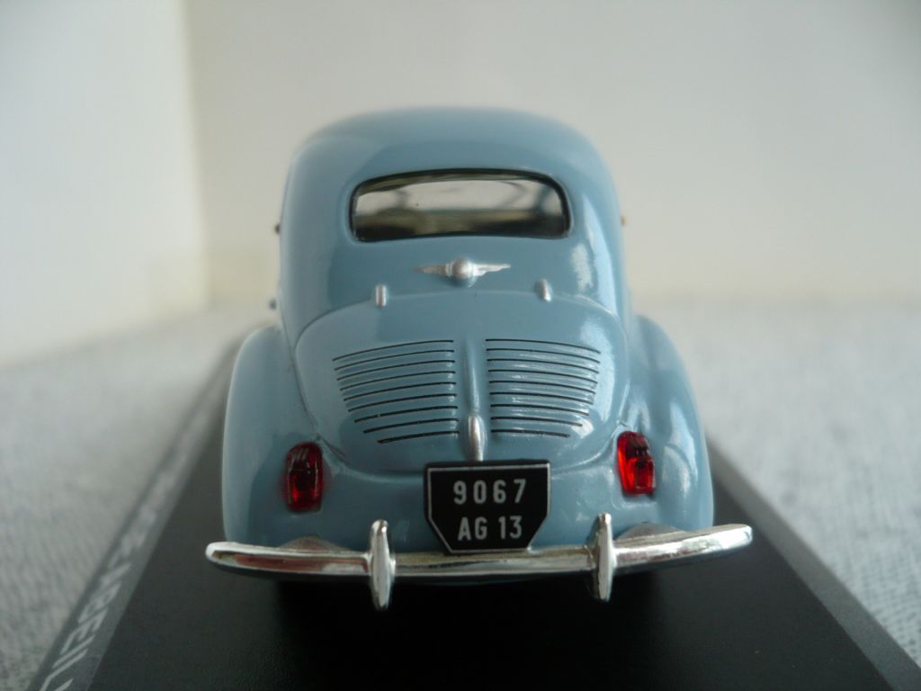 Renault 4CV - Cirage Abeille 1:43 Altaya - фото фото фото 4