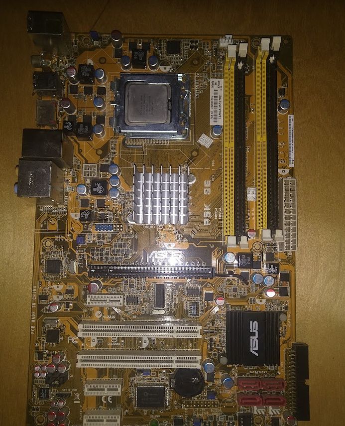 Материнская плата ASUS P5K SE  LGA775 4DDR + процессор E2200 - фото фото фото 0