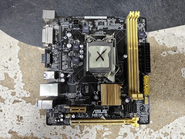 Мат. плата ASUS H81M-R LGA1150 H81 PCI-E Dsub+DVI GbLAN SATA MicroATX 2DDR3 № НР260503114 - фото фото фото 0