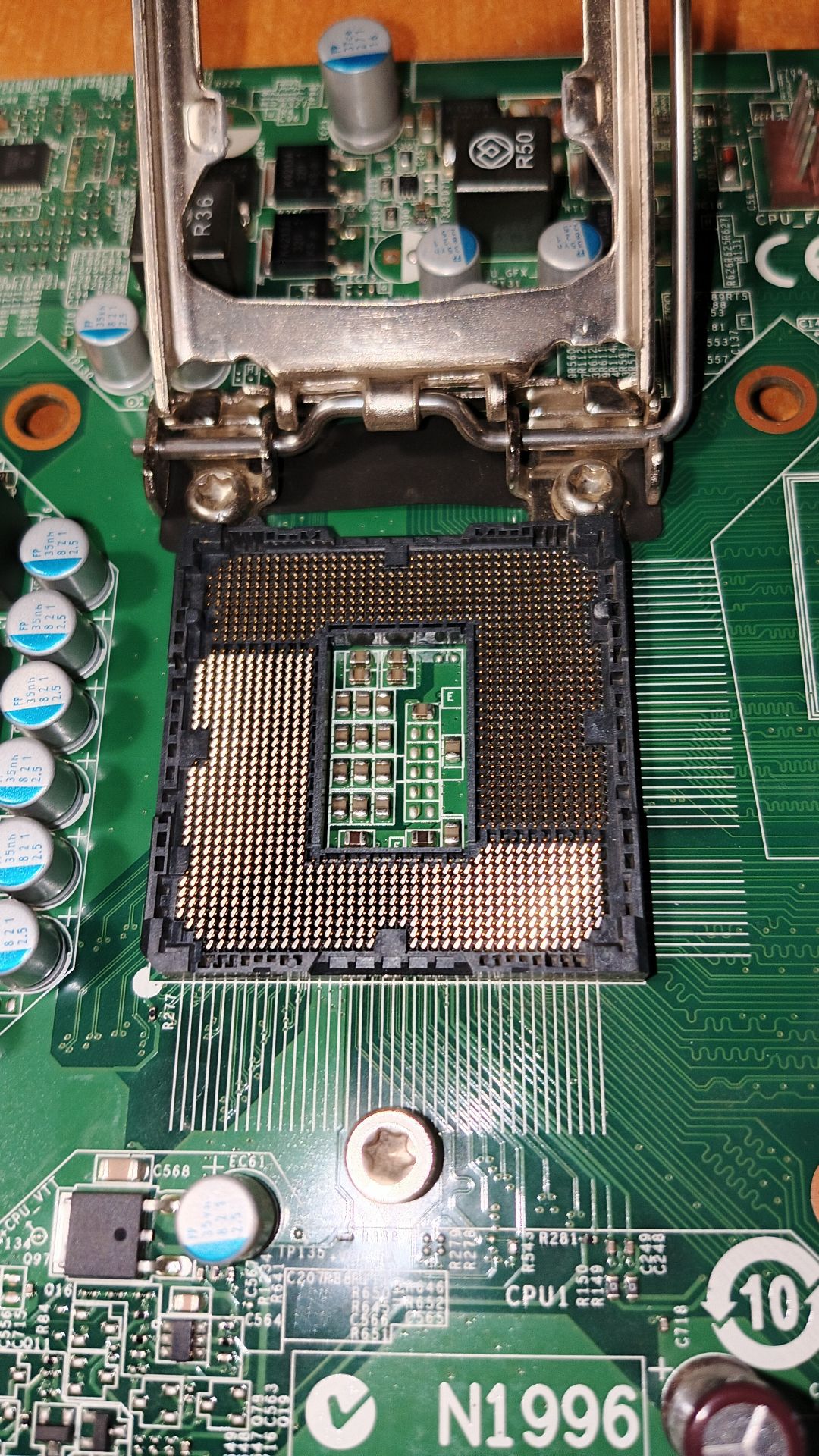 Материнская плата Lenovo IH61M       (Socket 1155/Intel H61/PCI-Express 16/MicroATX) - фото фото фото 1