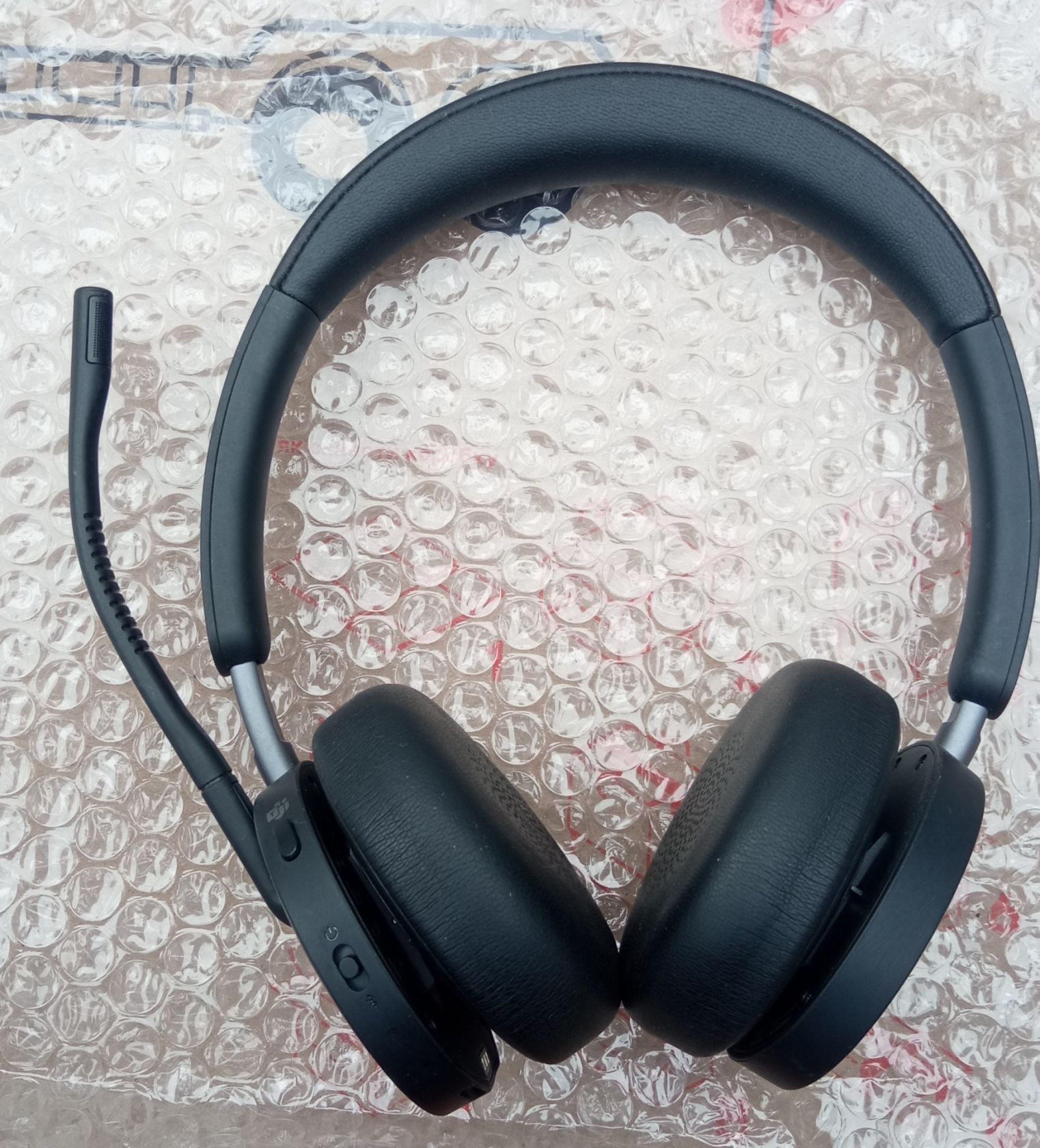 Професійна Bluetooth гарнітура   (навушники) Yealink WH68 Dual   (DECT / Bluetooth) - фото фото фото 3
