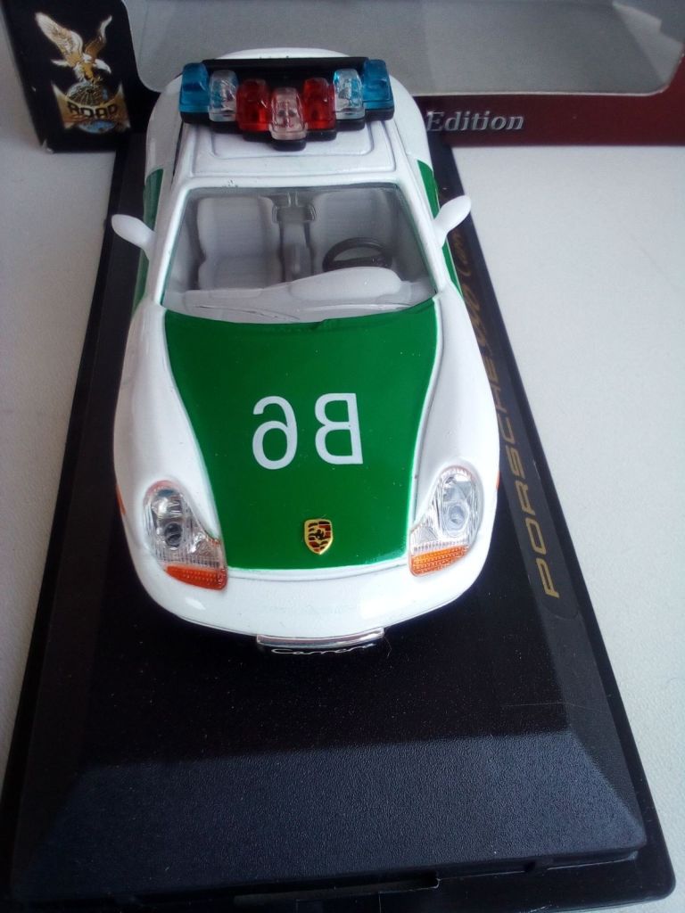 Porsche 996 Carrera 2 Polizei by Yat Ming 1:43 - фото фото фото 3
