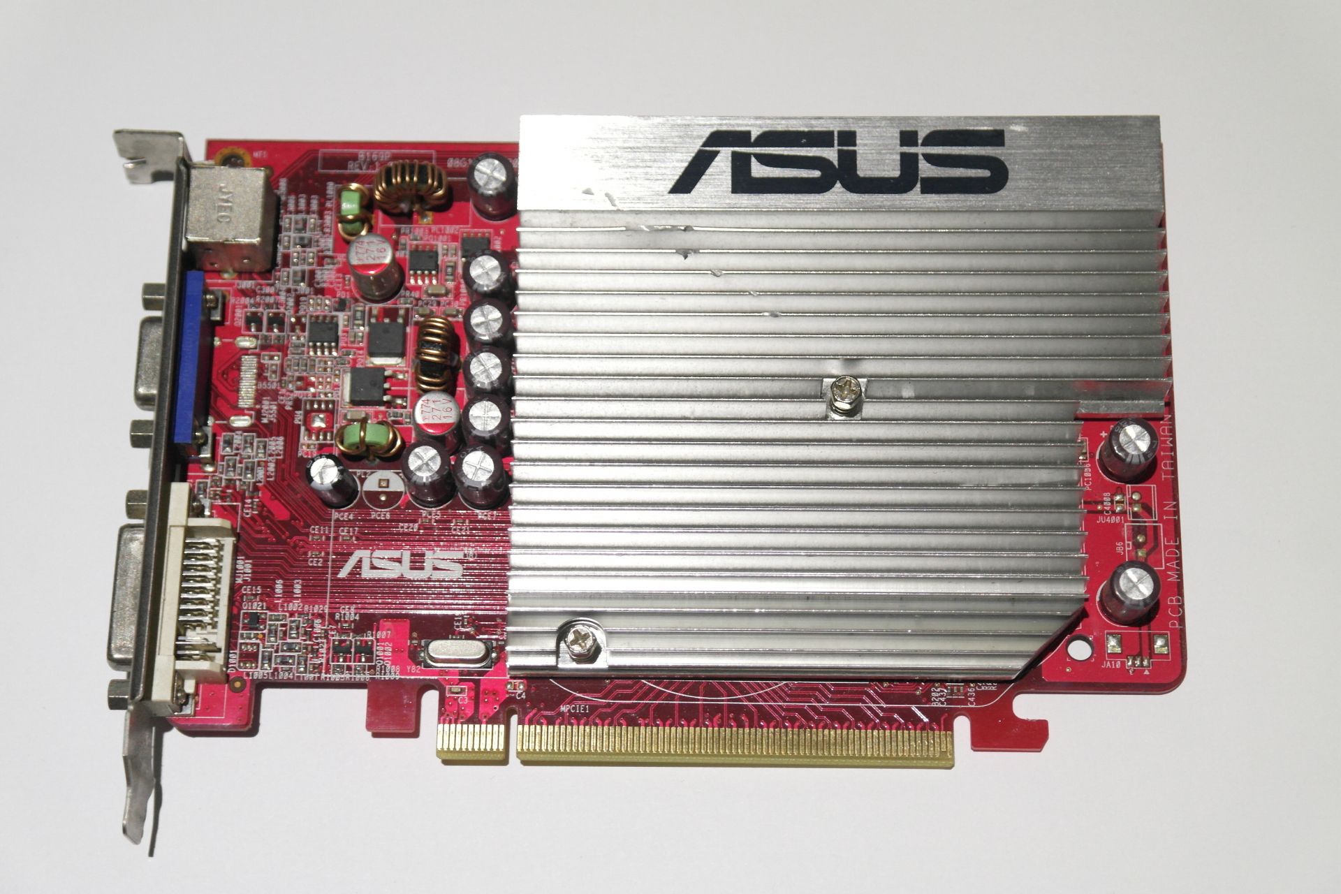 Видеокарта ASUS EAH2400PRO/HTP/256M/A - фото фото фото 0