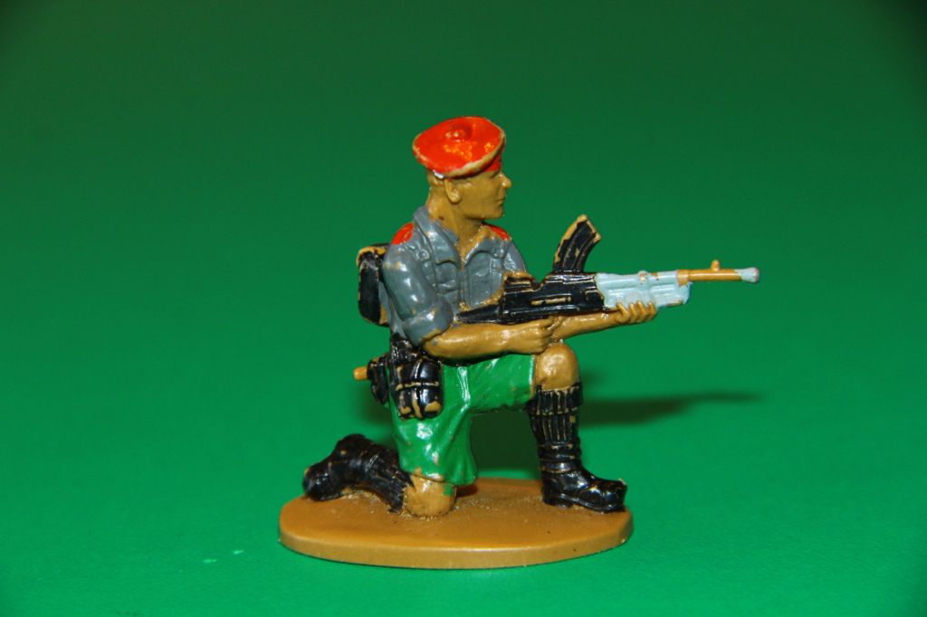британський солдат ВОСЬМА африканська АРМІЯ  54мм  MATCHBOX Великобританія - фото фото фото 0