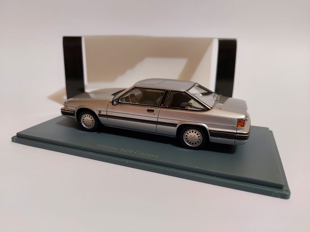 NEO 1:43 Mazda 929 Coupe  (1985) silver - фото фото фото 2