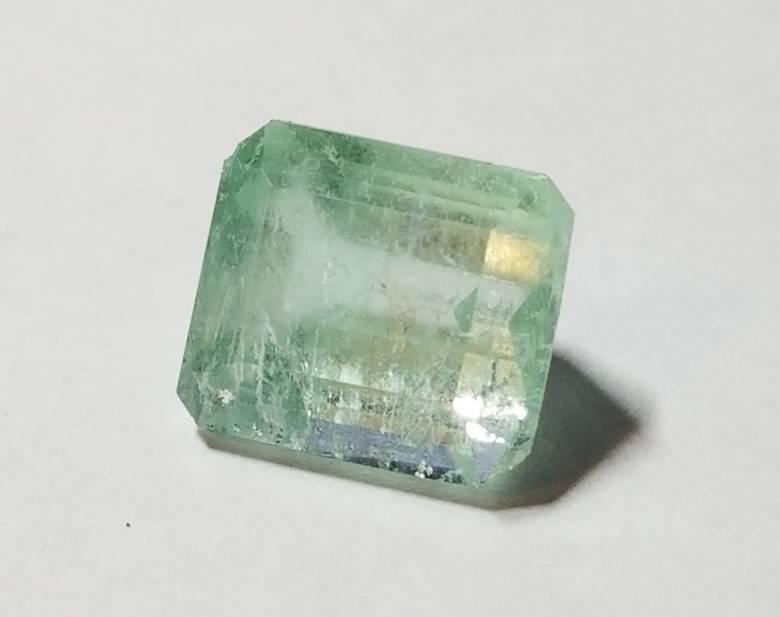 Изумруд  4.05 ct   9.91 X 8.69 X 6.63 mm - фото фото фото 2