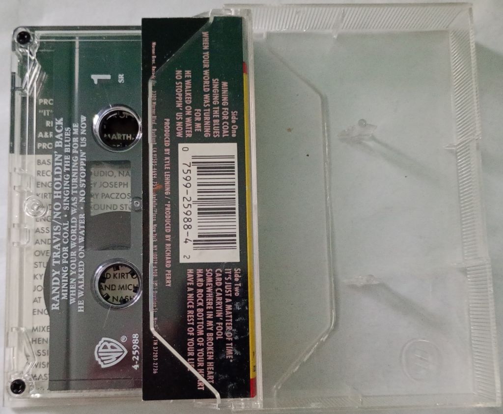 RANDY TRAVIS No Holdin' Back. Cassette US - фото фото фото 1