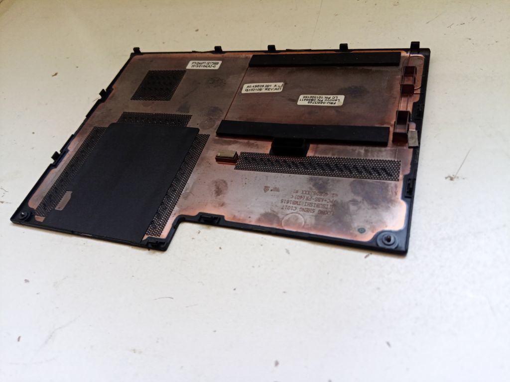 Б/У Сервісна кришка на Lenovo L530 - фото фото фото 2