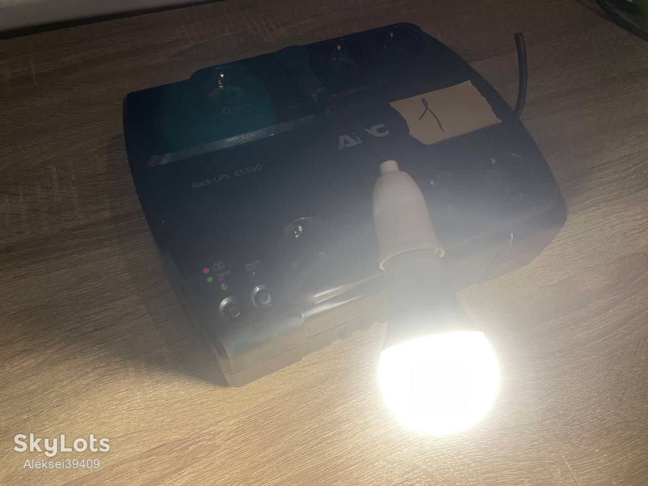 Джерело безперебійного живлення        (ИБП) APC Back-UPS ES 550VA / 330W        (BE550G-RS) - фото фото фото 1