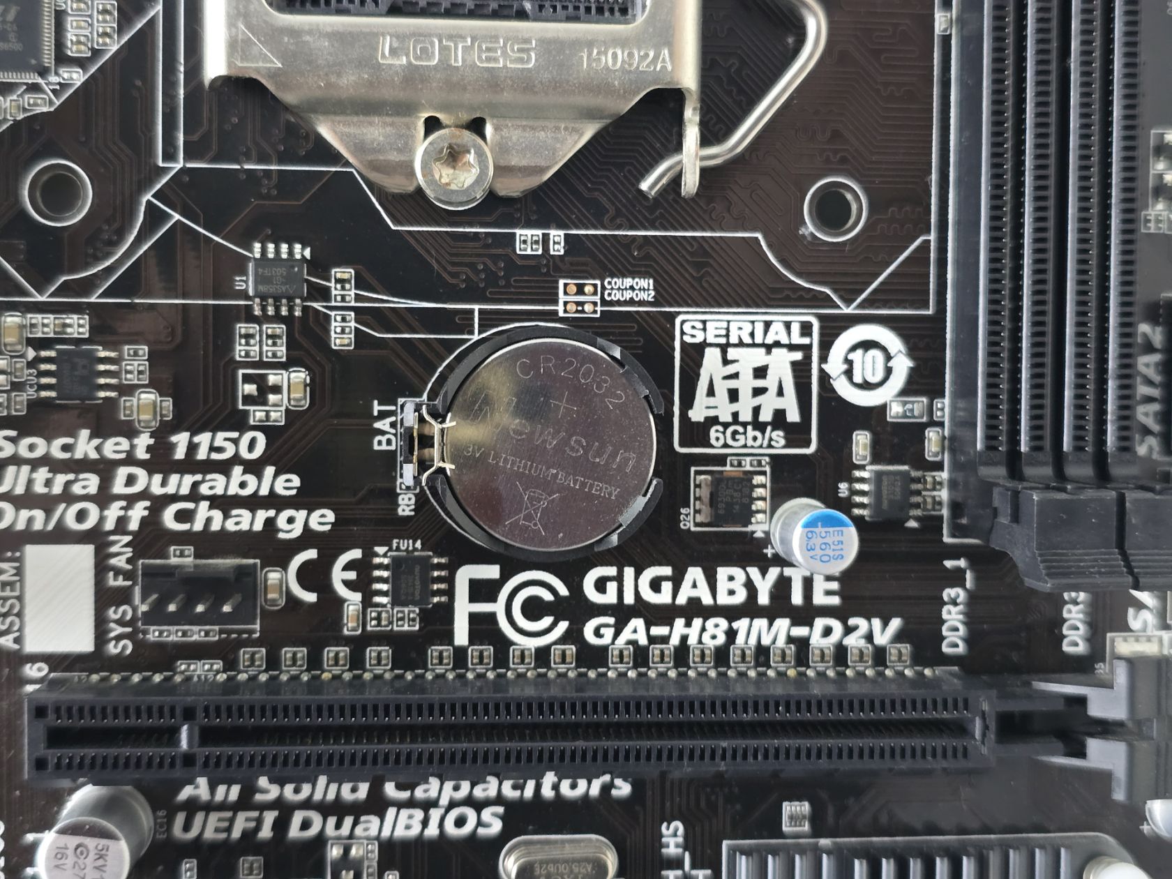 Материнська плата Gigabyte GA-H81M-D2V   (Socket 1150,HDMI,DDR3,б/у) - фото фото фото 2