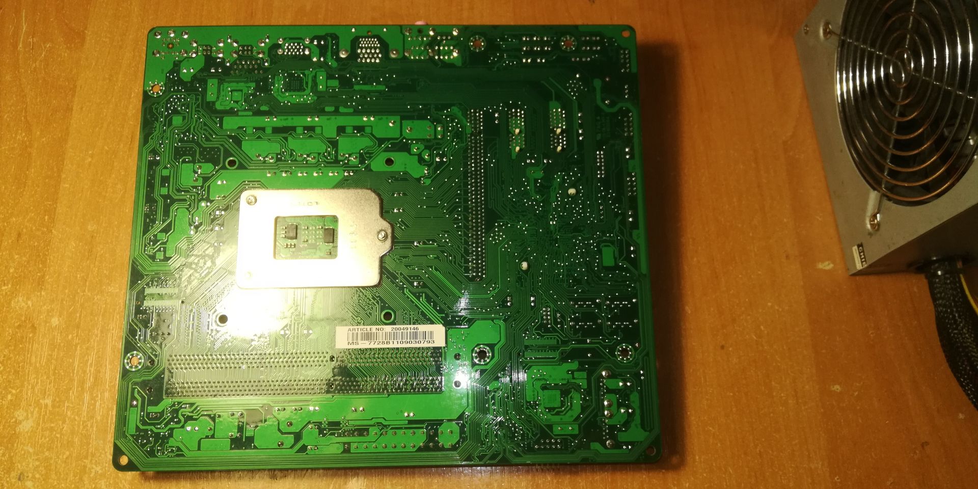 Материнская плата MSI MS-7728 ver 2.0 Medion             (1155 / H61/2xDDR3) - фото фото фото 2