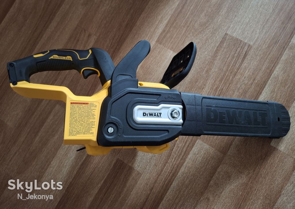 Безщіткова ланцюгова пилка 30см DeWalt DCCS621B 20V - фото фото фото 2