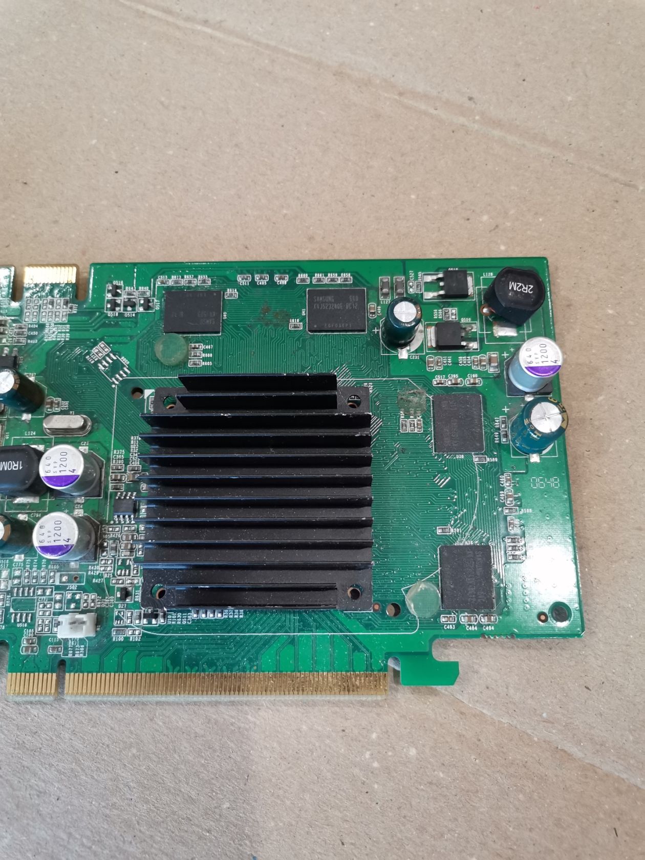 Видеокарта GeForce 7600GT 256mb GDDR3 128bit PCI-Express x16 - фото фото фото 4