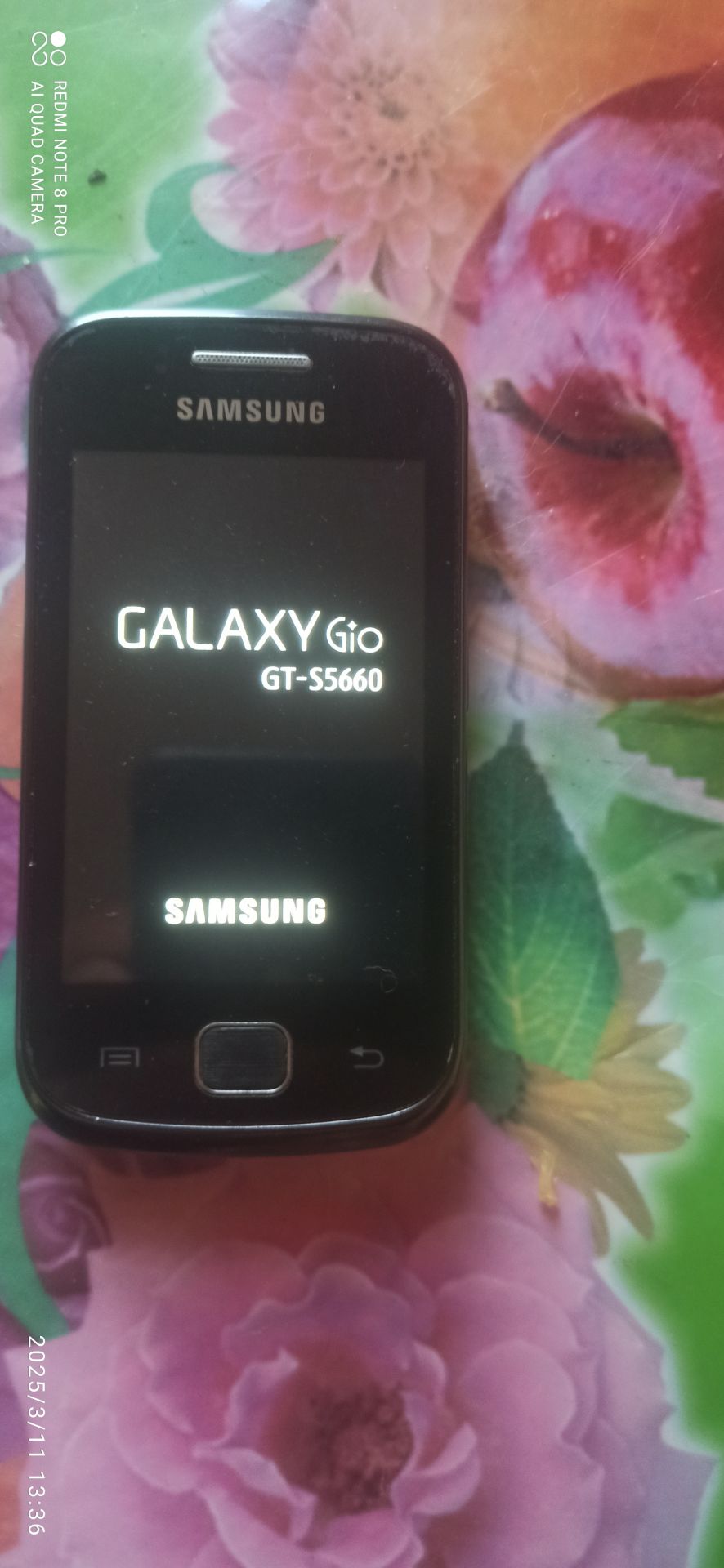 Телефон Samsung  Galaxy Gio GT-S5660 - фото фото фото 2