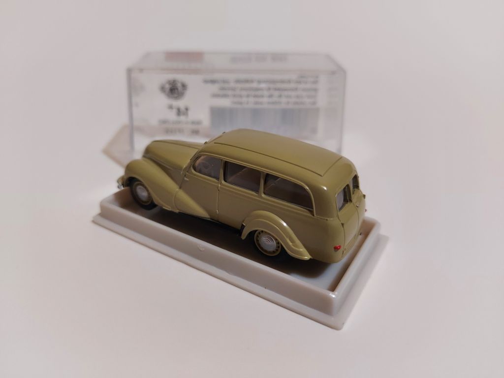 Brekina 1:87 EMW 340 Kombi, olive - фото фото фото 2