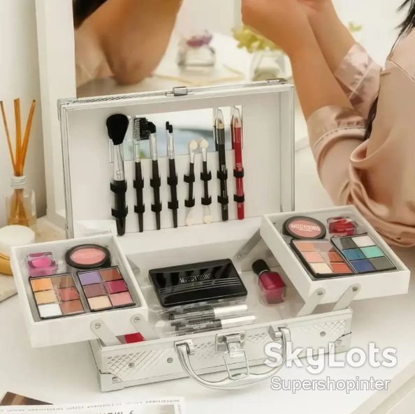 Набор женской косметики в подарочном чемодане MC1155 Makeup set Серебристый - фото фото фото 2