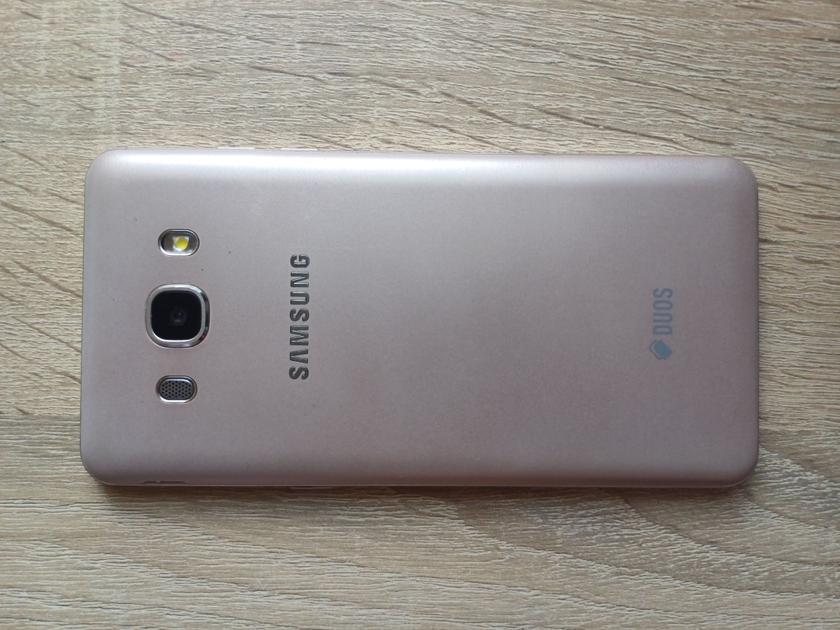 Телефон Samsung Galaxy J5 2016 16GB 2 SIM - фото фото фото 5
