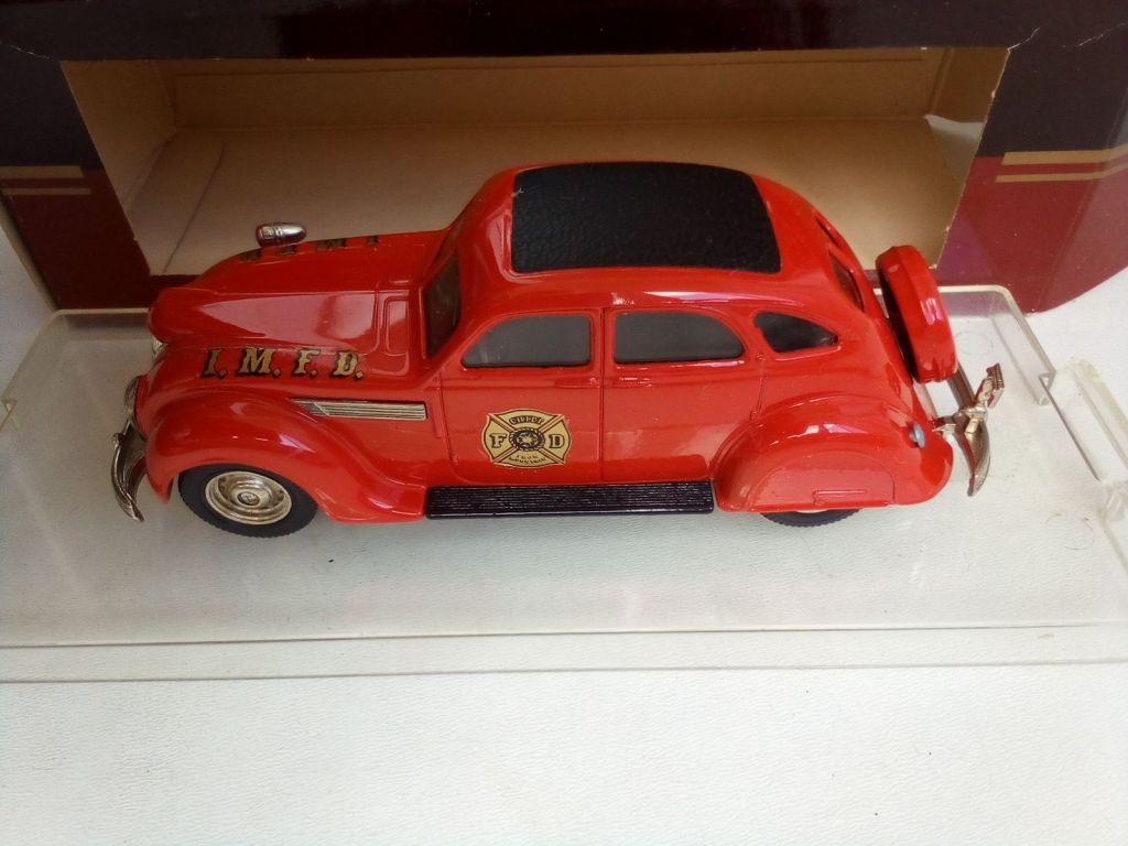 1:43 Rextoys 1935 CHRYSLER AIRFLOW FIRE BRIGADE - фото фото фото 0